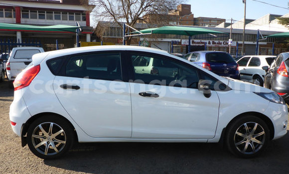 Acheter Occasion Voiture Ford Fiesta Blanc à Ezulwini, Hhohho Acheter Occasion Voiture Ford Fiesta Blanc à Ezulwini, Hhohho