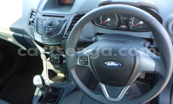 Acheter Occasion Voiture Ford Fiesta Blanc à Ezulwini, Hhohho Acheter Occasion Voiture Ford Fiesta Blanc à Ezulwini, Hhohho