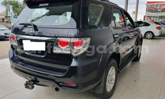 Acheter Occasion Voiture Toyota Fortuner Noir à Ezulwini, Hhohho Acheter Occasion Voiture Toyota Fortuner Noir à Ezulwini, Hhohho