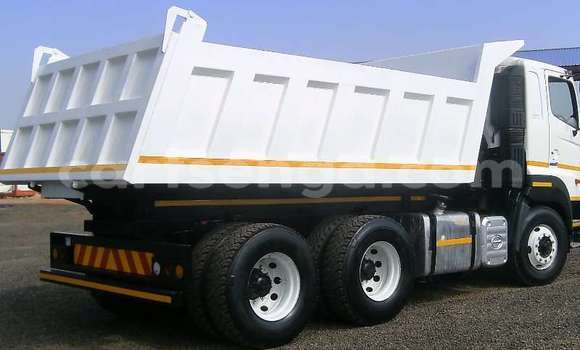 Acheter Occasion Utilitaire Hino Ranger Blanc à Malkerns, Manzini Acheter Occasion Utilitaire Hino Ranger Blanc à Malkerns, Manzini