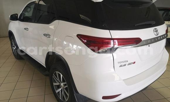 Acheter Occasion Voiture Toyota Fortuner Blanc à Manzini, Manzini Acheter Occasion Voiture Toyota Fortuner Blanc à Manzini, Manzini