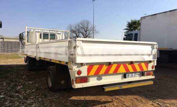 Acheter Occasion Utilitaire Hino 300 Series Blanc à Mondi, Hhohho Acheter Occasion Utilitaire Hino 300 Series Blanc à Mondi, Hhohho