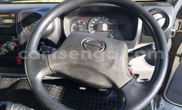 Acheter Occasion Utilitaire Hino 300 Series Blanc à Mondi, Hhohho Acheter Occasion Utilitaire Hino 300 Series Blanc à Mondi, Hhohho