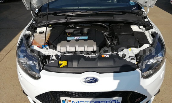 Acheter Occasion Voiture Ford Focus ST Blanc à Big Bend, Lubombo Acheter Occasion Voiture Ford Focus ST Blanc à Big Bend, Lubombo