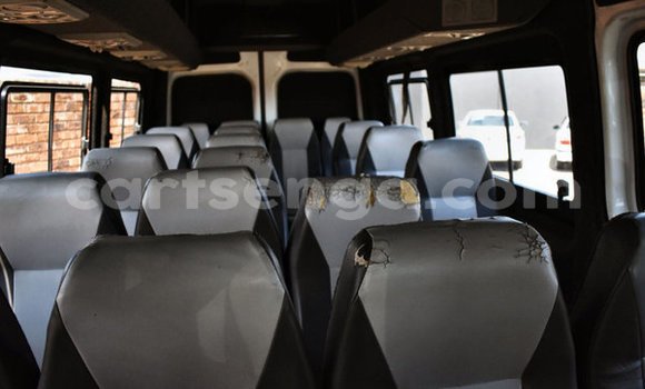 Acheter Occasion Voiture Mercedes‒Benz 190 SL Blanc à Ezulwini, Hhohho Acheter Occasion Voiture Mercedes‒Benz 190 SL Blanc à Ezulwini, Hhohho