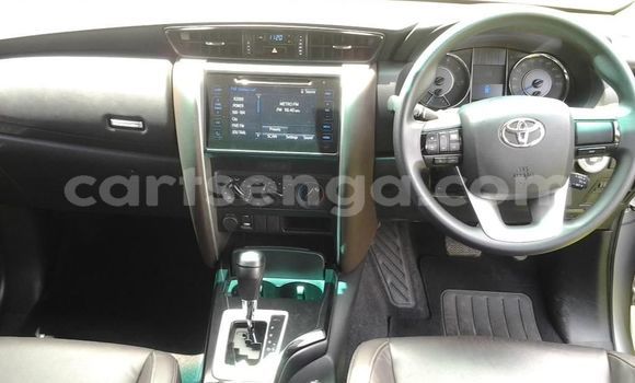 Buy Used Toyota Fortuner Silver Car in Ezulwini in Hhohho Buy Used Toyota Fortuner Silver Car in Ezulwini in Hhohho