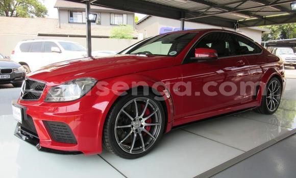 Nunua Ilio tumika Mercedes‒Benz C-klasse AMG Red Gari ndani ya Big Bend nchini Wilaya ya Lubombo Nunua Ilio tumika Mercedes‒Benz C-klasse AMG Red Gari ndani ya Big Bend nchini Wilaya ya Lubombo