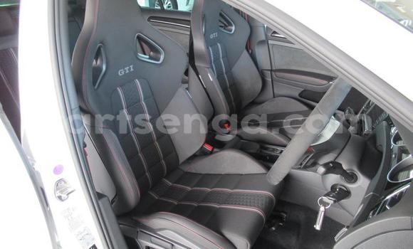 Acheter Occasion Voiture Volkswagen Golf Blanc à Bulembu, Hhohho Acheter Occasion Voiture Volkswagen Golf Blanc à Bulembu, Hhohho