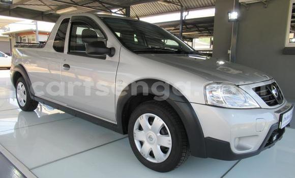 Nunua Ilio tumika Nissan NP 300 Silver Gari ndani ya Ezulwini nchini Hhohho Nunua Ilio tumika Nissan NP 300 Silver Gari ndani ya Ezulwini nchini Hhohho