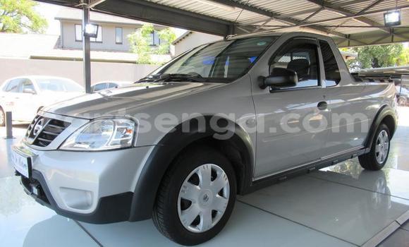 Nunua Ilio tumika Nissan NP 300 Silver Gari ndani ya Ezulwini nchini Hhohho Nunua Ilio tumika Nissan NP 300 Silver Gari ndani ya Ezulwini nchini Hhohho