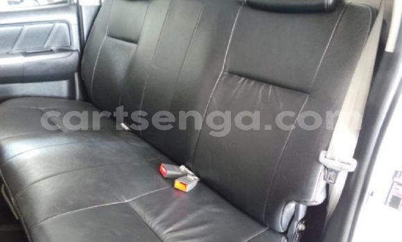 Buy Used Toyota Hilux White Car in Hlatikulu in Shiselweni District Buy Used Toyota Hilux White Car in Hlatikulu in Shiselweni District