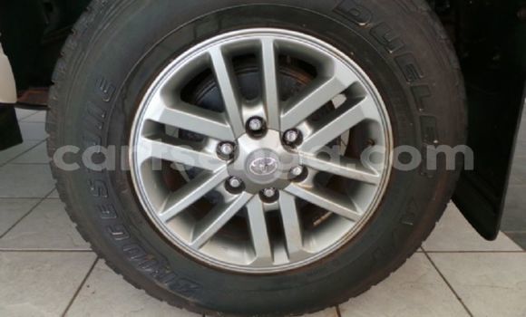 Buy Used Toyota Hilux White Car in Hlatikulu in Shiselweni District Buy Used Toyota Hilux White Car in Hlatikulu in Shiselweni District