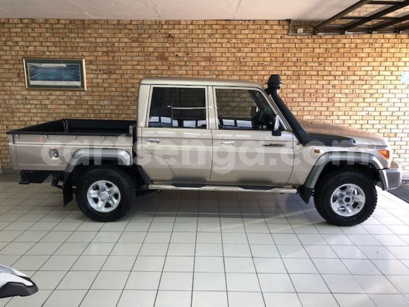 Big with watermark toyota land cruiser hhohho ezulwini 13724