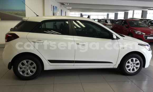 Acheter Occasion Voiture Hyundai i20 Blanc à Big Bend, Lubombo Acheter Occasion Voiture Hyundai i20 Blanc à Big Bend, Lubombo