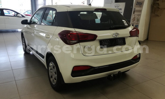 Acheter Occasion Voiture Hyundai i20 Blanc à Big Bend, Lubombo Acheter Occasion Voiture Hyundai i20 Blanc à Big Bend, Lubombo