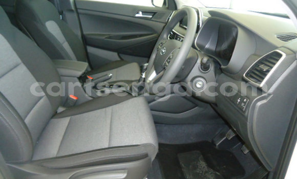 Acheter Occasion Voiture Hyundai Tucson Blanc à Big Bend, Lubombo Acheter Occasion Voiture Hyundai Tucson Blanc à Big Bend, Lubombo