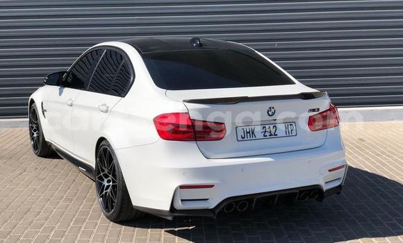 Acheter Occasion Voiture BMW M3 Blanc à Manzini, Manzini Acheter Occasion Voiture BMW M3 Blanc à Manzini, Manzini