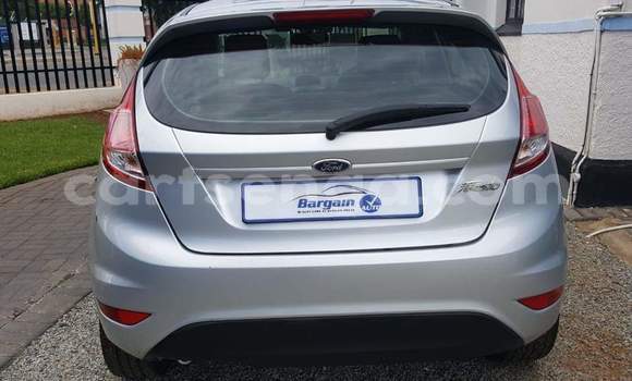 Nunua Ilio tumika Ford Fiesta Silver Gari ndani ya Hluti nchini Wilaya ya Shiselweni Nunua Ilio tumika Ford Fiesta Silver Gari ndani ya Hluti nchini Wilaya ya Shiselweni