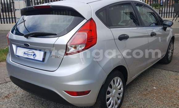Nunua Ilio tumika Ford Fiesta Silver Gari ndani ya Hluti nchini Wilaya ya Shiselweni Nunua Ilio tumika Ford Fiesta Silver Gari ndani ya Hluti nchini Wilaya ya Shiselweni