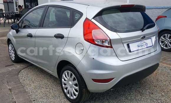 Nunua Ilio tumika Ford Fiesta Silver Gari ndani ya Hluti nchini Wilaya ya Shiselweni Nunua Ilio tumika Ford Fiesta Silver Gari ndani ya Hluti nchini Wilaya ya Shiselweni