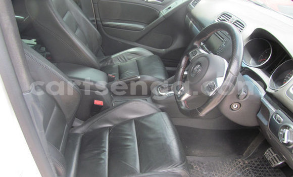 Nunua Ilio tumika Volkswagen Golf White Gari ndani ya Hlatikulu nchini Wilaya ya Shiselweni Nunua Ilio tumika Volkswagen Golf White Gari ndani ya Hlatikulu nchini Wilaya ya Shiselweni