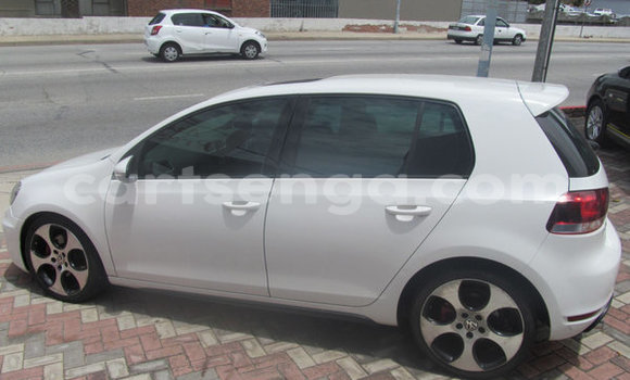 Nunua Ilio tumika Volkswagen Golf White Gari ndani ya Hlatikulu nchini Wilaya ya Shiselweni Nunua Ilio tumika Volkswagen Golf White Gari ndani ya Hlatikulu nchini Wilaya ya Shiselweni