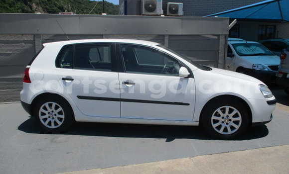 Acheter Occasion Voiture Volkswagen Golf Blanc à Bulembu, Hhohho Acheter Occasion Voiture Volkswagen Golf Blanc à Bulembu, Hhohho