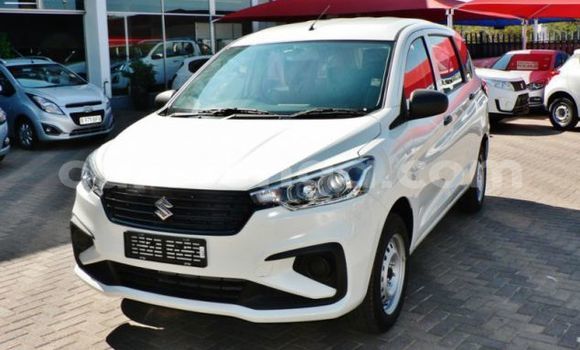 Nunua Ilio tumika Suzuki Ertiga White Gari ndani ya Big Bend nchini Wilaya ya Lubombo Nunua Ilio tumika Suzuki Ertiga White Gari ndani ya Big Bend nchini Wilaya ya Lubombo