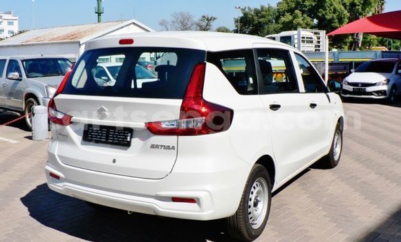 Nunua Ilio tumika Suzuki Ertiga White Gari ndani ya Big Bend nchini Wilaya ya Lubombo Nunua Ilio tumika Suzuki Ertiga White Gari ndani ya Big Bend nchini Wilaya ya Lubombo