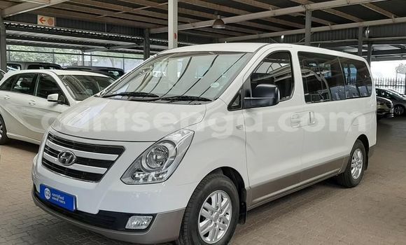 Acheter Occasion Voiture Hyundai H1 Blanc à Ezulwini, Hhohho Acheter Occasion Voiture Hyundai H1 Blanc à Ezulwini, Hhohho