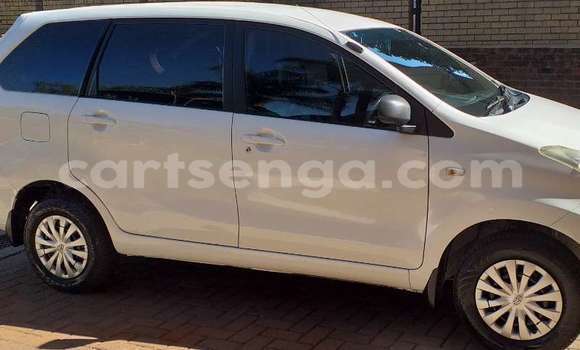 Nunua Ilio tumika Toyota Avanza White Gari ndani ya Bulembu nchini Hhohho Nunua Ilio tumika Toyota Avanza White Gari ndani ya Bulembu nchini Hhohho