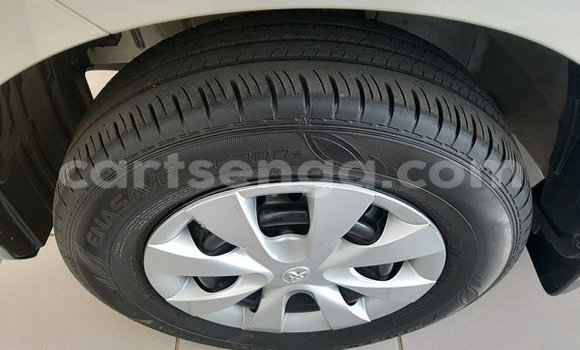 Acheter Occasion Voiture Toyota Avanza Gris à Hlatikulu, Shiselweni District Acheter Occasion Voiture Toyota Avanza Gris à Hlatikulu, Shiselweni District