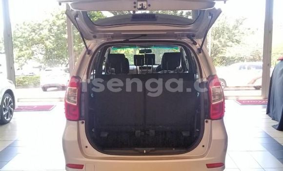 Acheter Occasion Voiture Toyota Avanza Gris à Hlatikulu, Shiselweni District Acheter Occasion Voiture Toyota Avanza Gris à Hlatikulu, Shiselweni District
