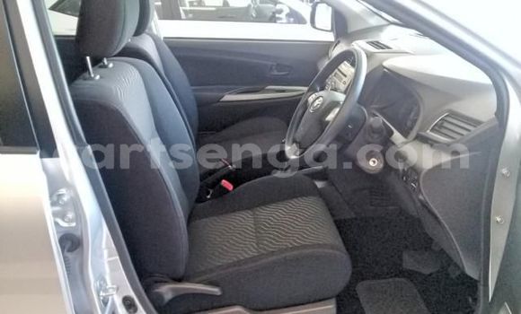 Acheter Occasion Voiture Toyota Avanza Gris à Hlatikulu, Shiselweni District Acheter Occasion Voiture Toyota Avanza Gris à Hlatikulu, Shiselweni District