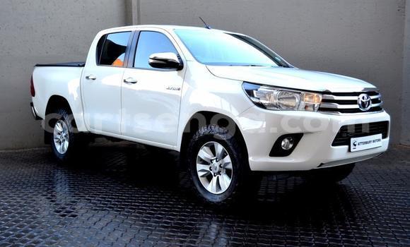 Acheter Occasion Voiture Toyota Hilux Blanc à Hluti, Shiselweni District Acheter Occasion Voiture Toyota Hilux Blanc à Hluti, Shiselweni District