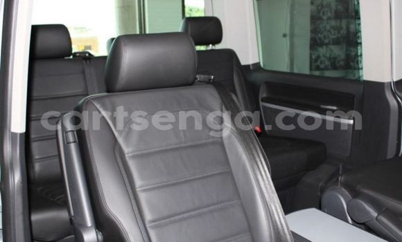 Acheter Occasion Voiture Volkswagen Caravelle Gris à Bulembu, Hhohho Acheter Occasion Voiture Volkswagen Caravelle Gris à Bulembu, Hhohho