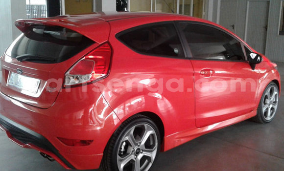 Acheter Occasion Voiture Ford Fiesta ST Rouge à Bulembu, Hhohho Acheter Occasion Voiture Ford Fiesta ST Rouge à Bulembu, Hhohho