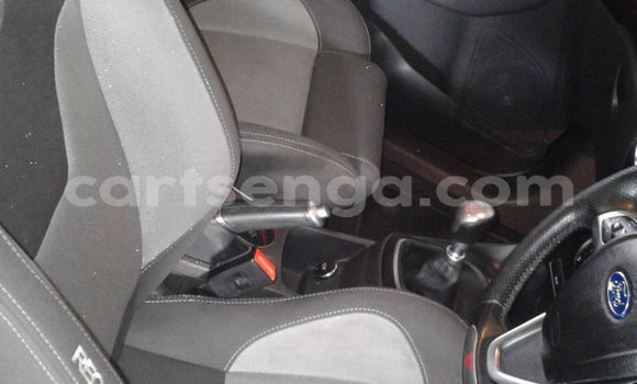 Acheter Occasion Voiture Ford Fiesta ST Rouge à Bulembu, Hhohho Acheter Occasion Voiture Ford Fiesta ST Rouge à Bulembu, Hhohho