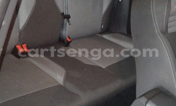 Acheter Occasion Voiture Ford Fiesta ST Rouge à Bulembu, Hhohho Acheter Occasion Voiture Ford Fiesta ST Rouge à Bulembu, Hhohho