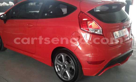 Acheter Occasion Voiture Ford Fiesta ST Rouge à Bulembu, Hhohho Acheter Occasion Voiture Ford Fiesta ST Rouge à Bulembu, Hhohho