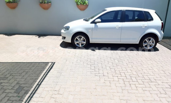 Acheter Occasion Voiture Volkswagen Polo Blanc à Ezulwini, Hhohho Acheter Occasion Voiture Volkswagen Polo Blanc à Ezulwini, Hhohho