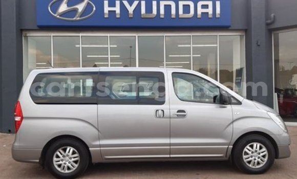 Acheter Occasion Voiture Hyundai H1 Gris à Ezulwini, Hhohho Acheter Occasion Voiture Hyundai H1 Gris à Ezulwini, Hhohho