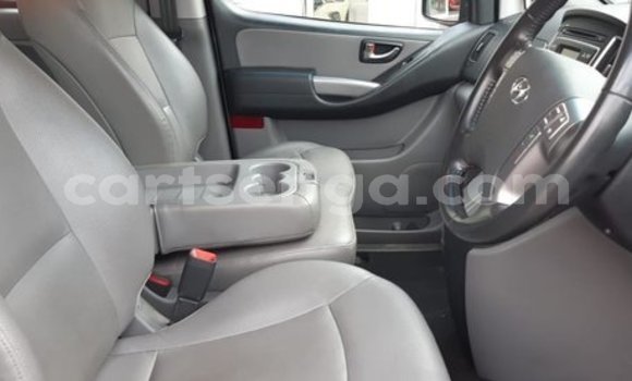 Acheter Occasion Voiture Hyundai H1 Gris à Ezulwini, Hhohho Acheter Occasion Voiture Hyundai H1 Gris à Ezulwini, Hhohho