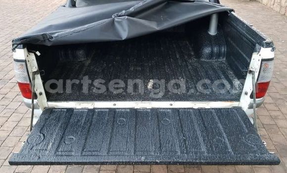 Nunua Ilio tumika Isuzu KB White Gari ndani ya Manzini nchini Manzini Nunua Ilio tumika Isuzu KB White Gari ndani ya Manzini nchini Manzini