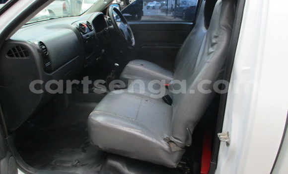 Nunua Ilio tumika Isuzu KB White Gari ndani ya Manzini nchini Manzini Nunua Ilio tumika Isuzu KB White Gari ndani ya Manzini nchini Manzini