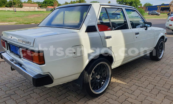 Acheter Occasion Voiture Toyota Corolla Blanc à Ezulwini, Hhohho Acheter Occasion Voiture Toyota Corolla Blanc à Ezulwini, Hhohho