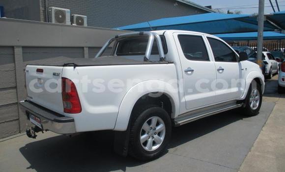 Buy Used Toyota Hilux White Car in Manzini in Manzini Buy Used Toyota Hilux White Car in Manzini in Manzini