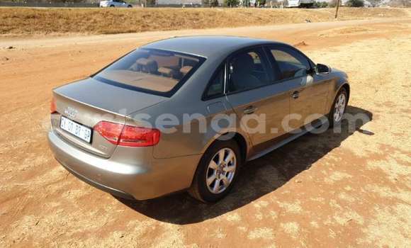 Acheter Occasion Voiture Audi A4 Gris à Bulembu, Hhohho Acheter Occasion Voiture Audi A4 Gris à Bulembu, Hhohho