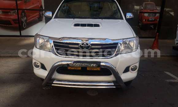 Acheter Occasion Voiture Toyota Hilux Blanc à Bulembu, Hhohho Acheter Occasion Voiture Toyota Hilux Blanc à Bulembu, Hhohho