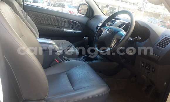 Acheter Occasion Voiture Toyota Hilux Blanc à Bulembu, Hhohho Acheter Occasion Voiture Toyota Hilux Blanc à Bulembu, Hhohho